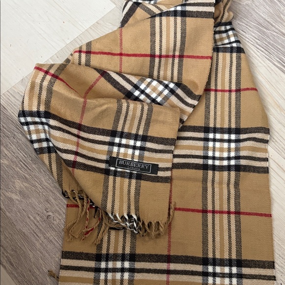 Burberry Vintage Check cashmere scarf men women